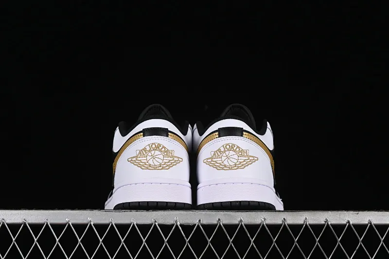 All categories Air Jordan Jordan series basketball shoes Air Jordan 1 Low G version pure original Air Jordan 1 Low AJ1 Joe 1 black and white gold hook low-top cultural basketball shoes 553558-172